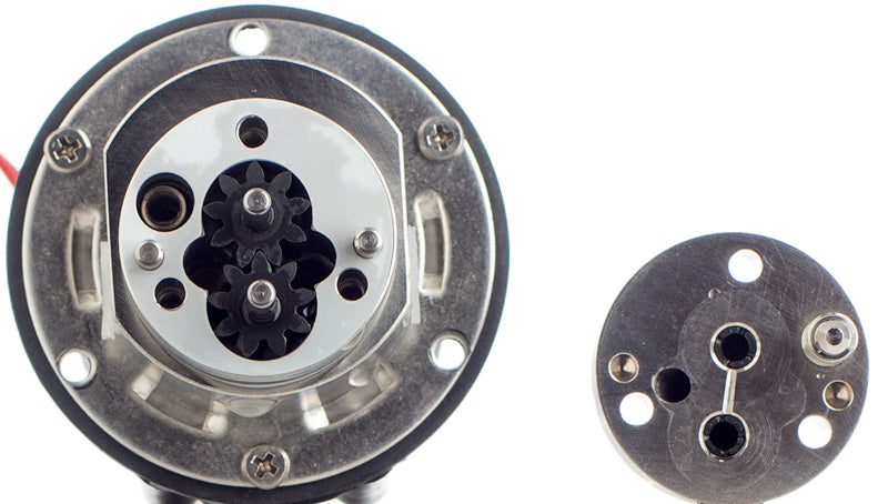 Zahnradpumpe 24 Volt, 1-6 bar, 2,3 l/min, by pass, Edelstahl Pumpenkopf, Peek Zahnräder