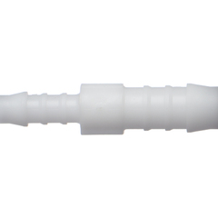 Schlauchverbinder Reduzierstück von 6 auf 4 mm in Kunststoff.